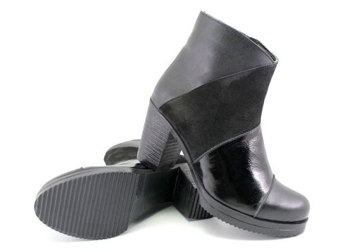 Botine de damă cu fermoar lateral în negru - Model Valencia.