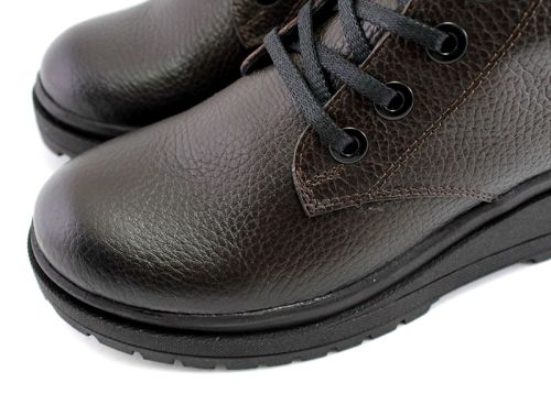 Дамски кубинки от естествена кожа в кафяво - модел Синтия.