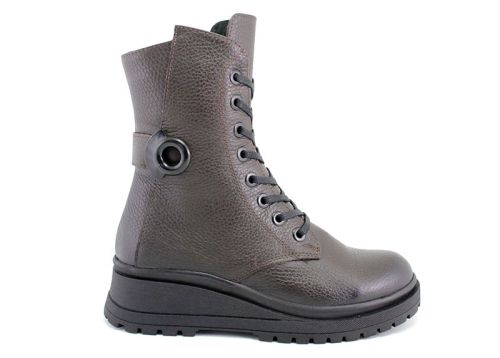 Дамски кубинки от естествена кожа в кафяво - модел Синтия.