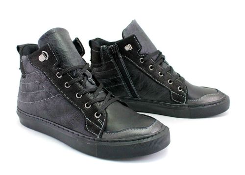 Дамски спортни обувки в черно -  Модел Джейн.