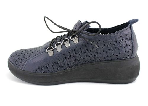 Дамски спортни обувки в тъмно синьо -  Модел Муза.