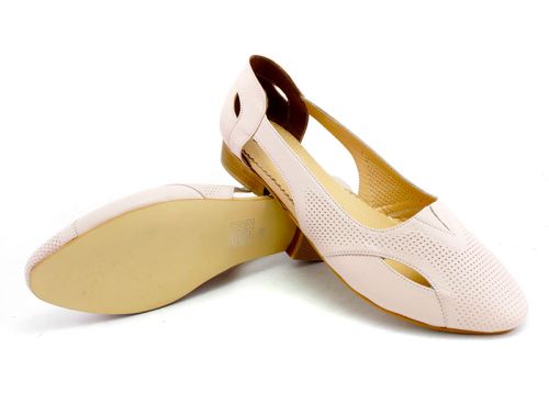 Дамски летни обувки в розов цвят