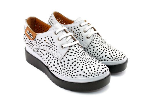 Дамски летни обувки в сиво -  Модел Люсил.