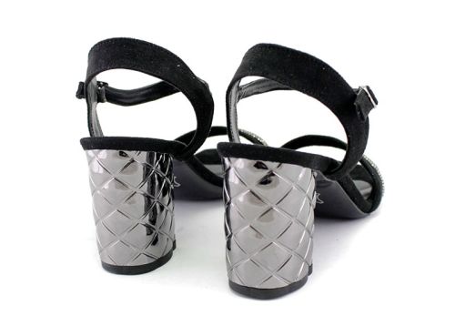 Дамски сандали от изкуствен набук в черно- Модел Илина.