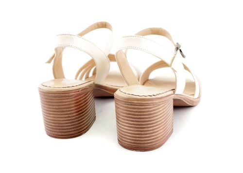 Дамски шарени сандали от естествена кожа модел Бони