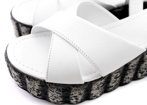 Дамски сандали на платформа от естествена кожа в бяло - Модел Шакира