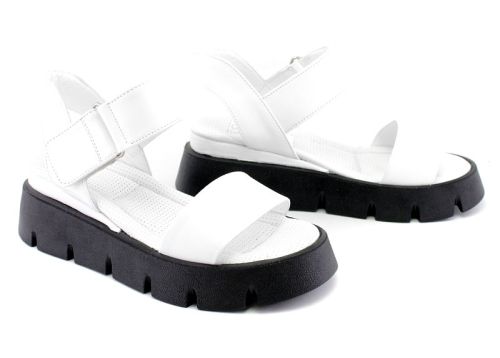 Дамски сандали в бяло - Модел Каролина.
