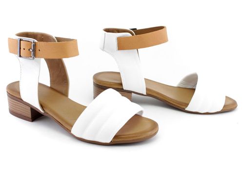 Дамски сандали на нисък ток в бяло и кафяво - Модел Инес.