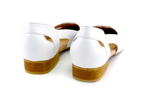 Дамски летни обувки в бял цвят -  Модел Сиена