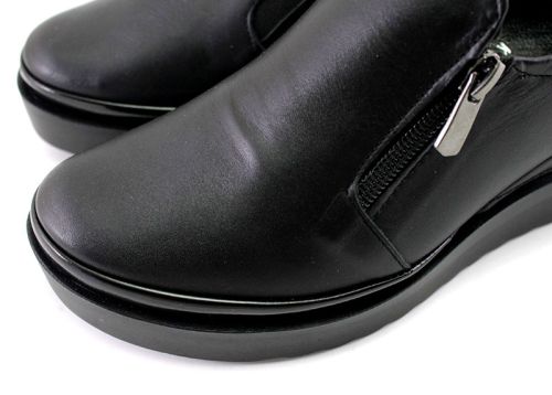 Дамски, ежедневни обувки в черно - Модел Астрея