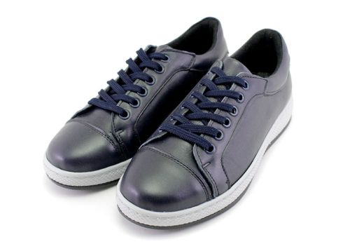 Дамски, ежедневни обувки в тъмно синьо - Модел Лея