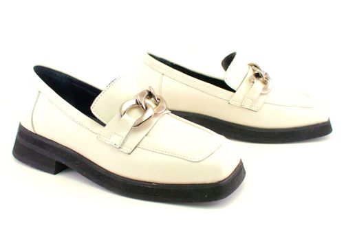 Дамски, ежедневни обувки в светло бежов цвят - Модел Ромина.