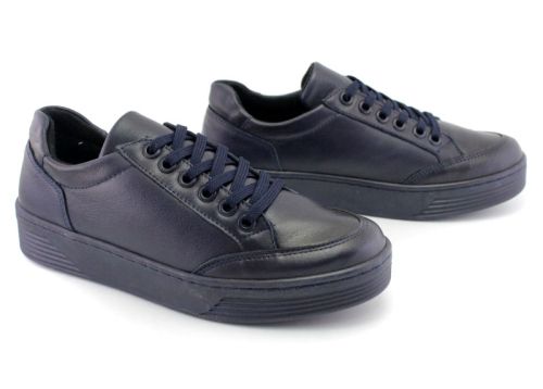 Дамски, спортни обувки в тъмно синьо - Модел Ангелика.