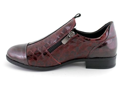 Дамски, ежедневни обувки в бордо - Модел Дорис