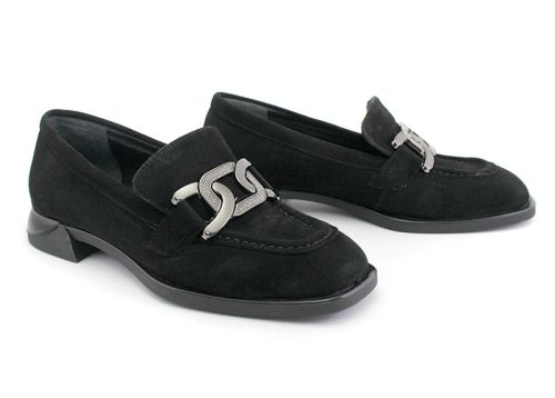 Дамски обувки от естествен набук в черно - Модел Сузи.