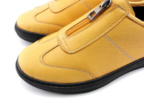 Дамски, ежедневни обувки в жълто - Модел Юнона