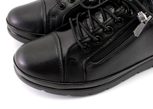 Дамски, ежедневни обувки в черно - Модел Клио