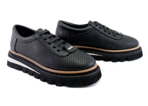 Дамски летни обувки от естествена кожа в черно - Модел Йоана.