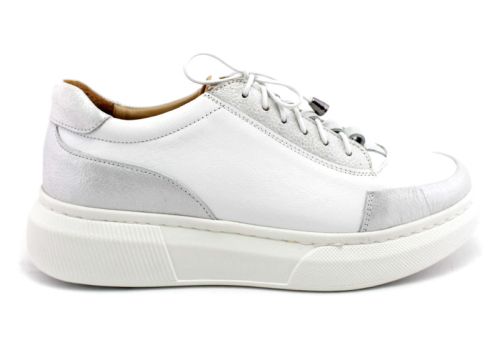 Дамски, ежедневни обувки в бяло - Модел Талия