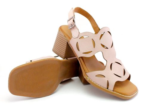Дамски сандали от естествена кожа в цвят пудра - Модел Лесли