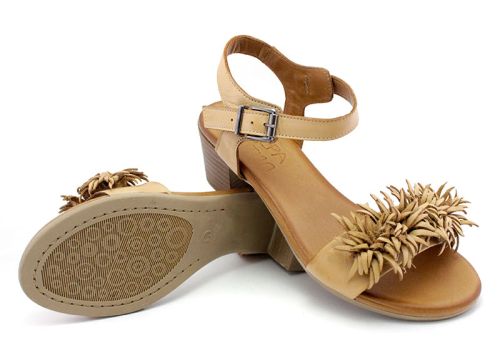 Дамски сандали от естествена кожа в цвят бисквита - Модел Кейла