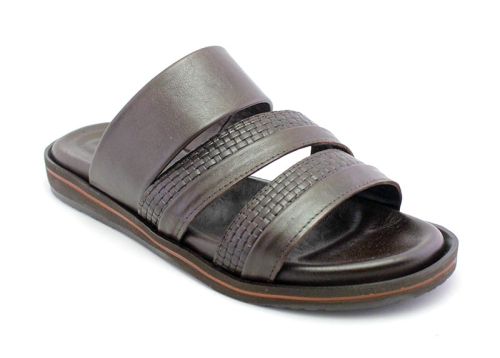 Papuci barbatesti din piele naturala de culoare maro inchis, model Batoya