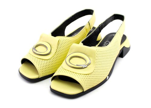 Дамски сандали от естествена кожа в  жълто - Модел Летисия