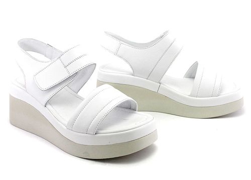 Дамски сандали на платформа в бяло - Модел Хейли