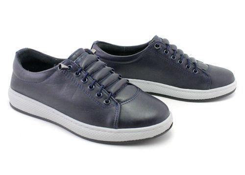 Дамски, ежедневни обувки в тъмно синьо - Модел Габи.