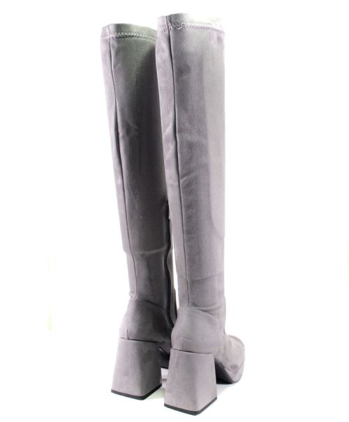 Дамски чизми на ток от велур в сив цвят- модел Дейзи