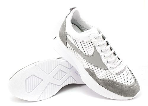 Дамски, спортни обувки в бяло и сиво - Модел Офелия.