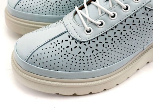 Дамски, ежедневни обувки в светло синьо - Модел Хасинта.