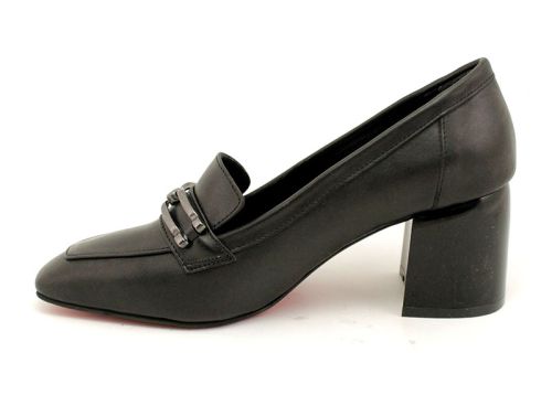 Дамски официални обувки в черно, модел Мерилин.