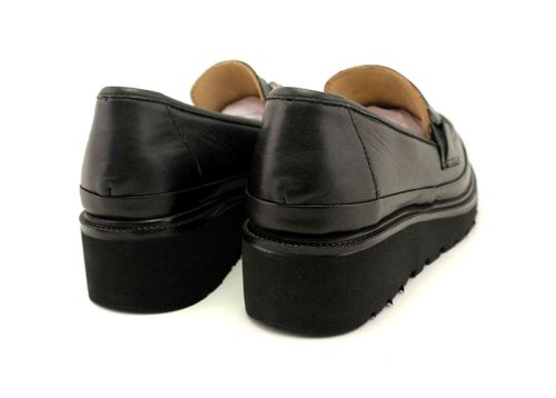 Дамски, ежедневни обувки във черно - Модел Марга.