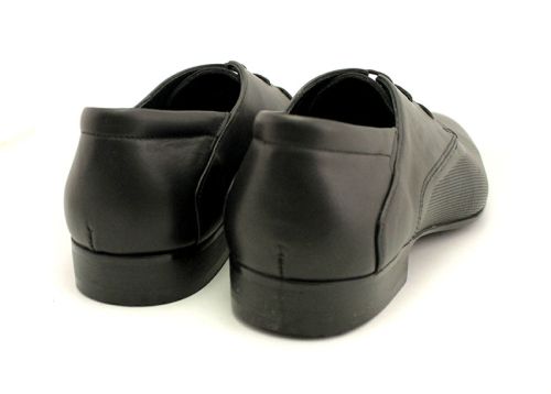 Мъжки официални обувки в черно, модел Марио.