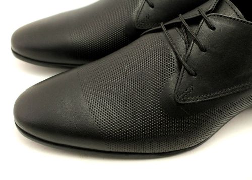 Мъжки официални обувки в черно, модел Марио.