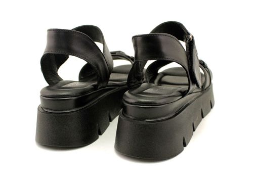 Дамски, ежедневни сандали в черно - Модел Пролет.