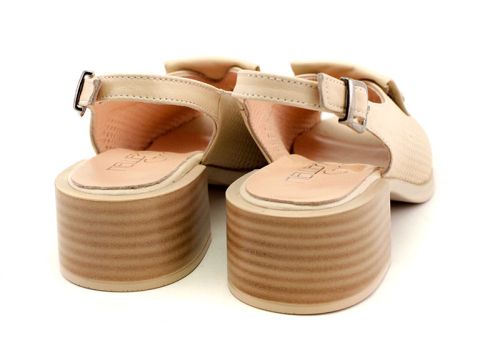 Дамски сандали от естествена кожа в бежово - Модел Далия.