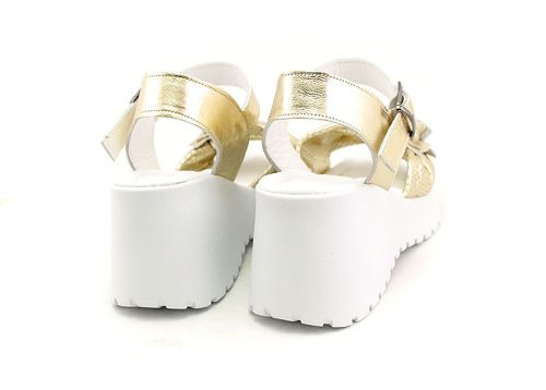 Дамски сандали от естествена кожа в златисто - Модел Маргарита.
