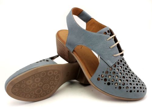 Дамски отворени обувки от естествена кожа в дънково синьо - Модел Блонди.