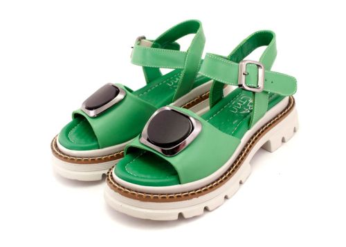 Дамски сандали от естествена кожа в зелено - Модел Диана.