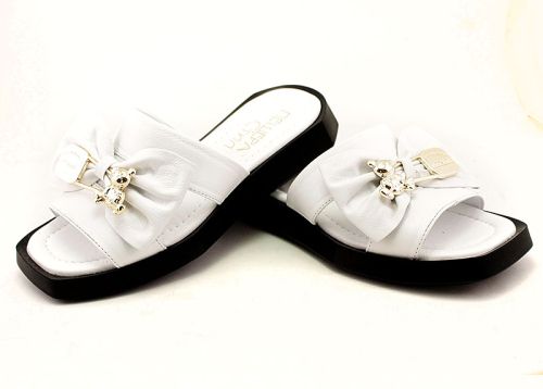 Дамски чехли от естествена кожа в бяло - Модел Анджелина.