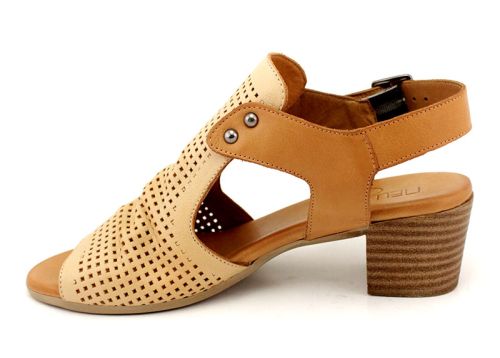 Дамски сандали от естествена кожа в цвят бисквита и светло кафяво - Модел Ваня.