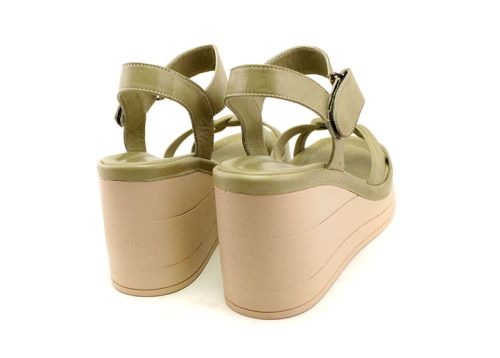 Дамски сандали от естествена кожа в зелено - Модел Джорджия.
