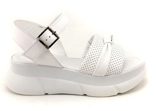 Дамски сандали от естествена кожа в бяло - Модел Белла.