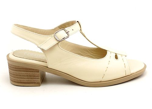 Дамски сандали от естествена кожа във бежово . модел Полина.