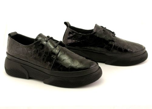 Pantofi casual dama confectionati din lac natural cu model "croco" in negru - Model Astreya.