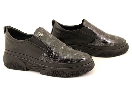 Pantofi casual dama confectionati din lac natural cu model "croco" in negru - Model Lira.