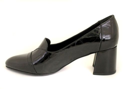 Дамски официални обувки от естествен лак в черно - Модел Алексис.