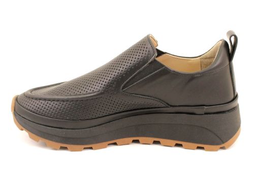 Дамски спортни обувки в черно - Модел Габриела.
